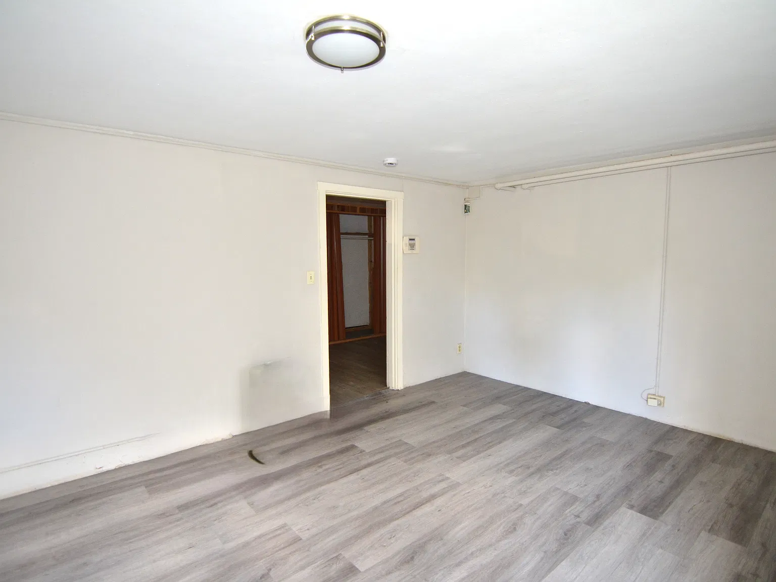 1 bed, 600 sqft, $695 — Photo 2