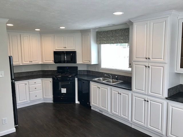 1st image of 2 Willow Dr #270