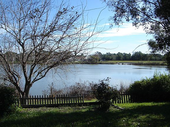 2nd image of 851 Delfino Pl