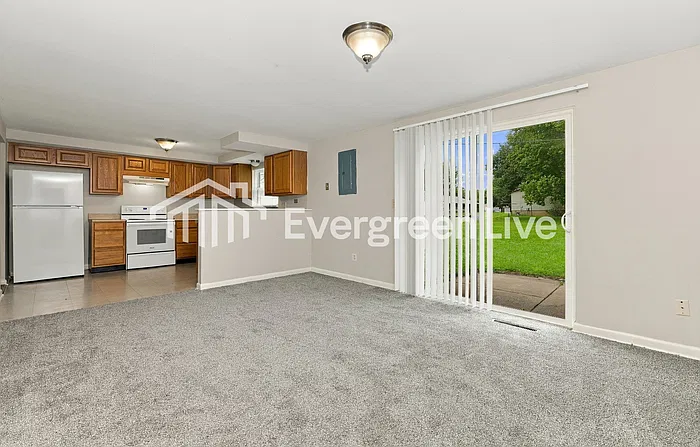 4 bed, 2.0 bath, 1575 sqft, $1,545 — Photo 4