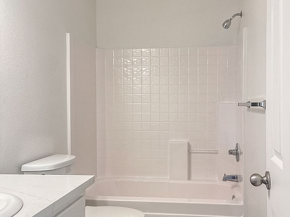5th image of 490 Posada Way
