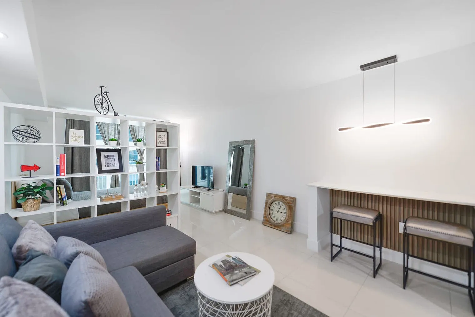 Studio, 1.0 bath, 419 sqft, $3,107 — Photo 2