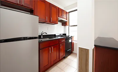 Rented by R New York