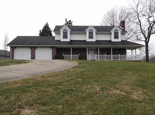 413 S Blitzen Ln, Santa Claus, IN
