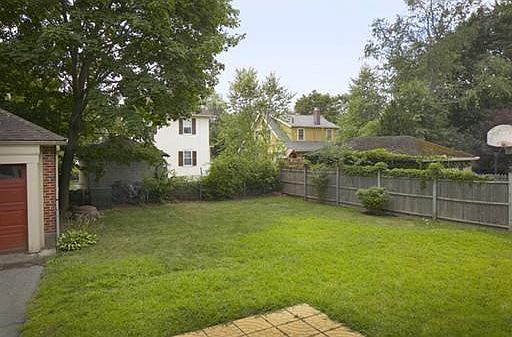 2nd image of 67 Ravine Rd