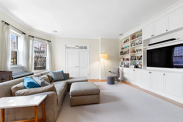 Sold by Compass | media 1