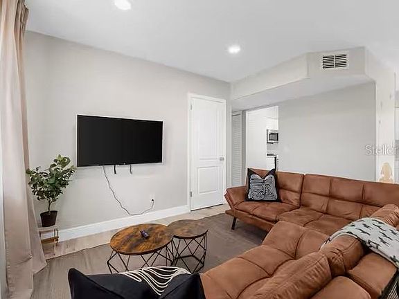 3rd image of 8215 Quail Rd