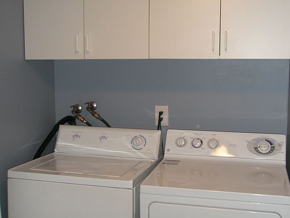 5th image of 6310 Hilltop Dr