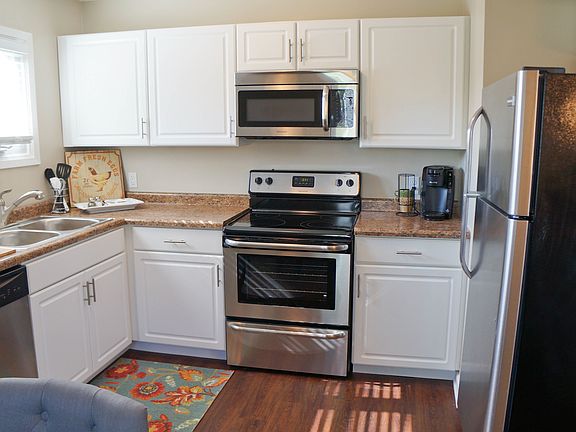 4th image of 459 N Lake Pine Dr APT 1