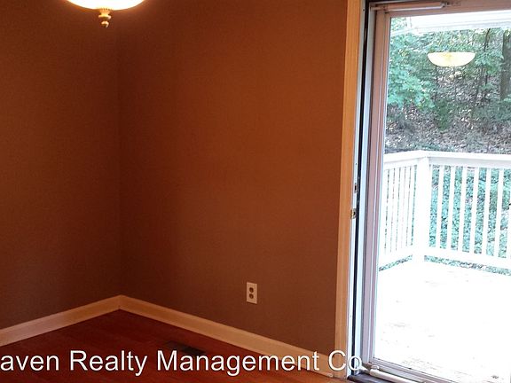 4th image of 808 S Seminole Dr