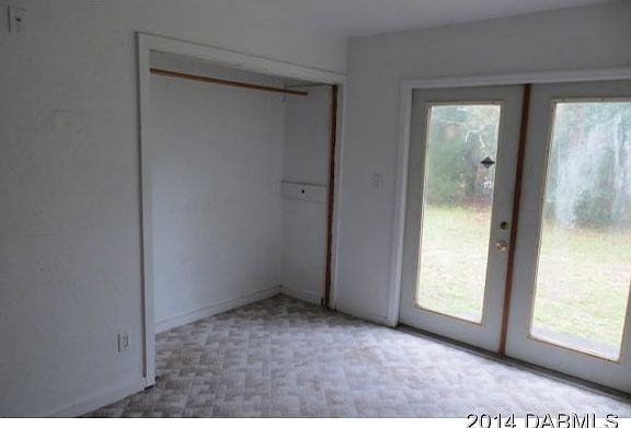 3rd image of 114 Astor St