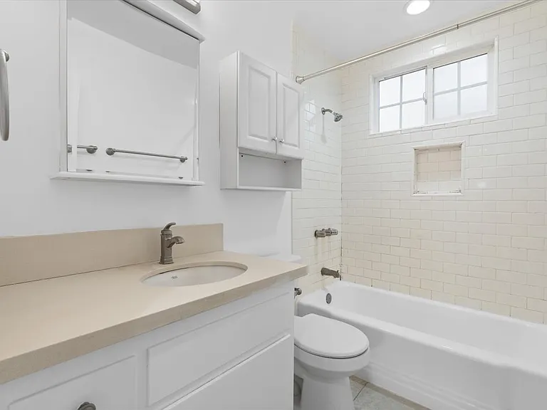 1813 Federal Ave #3 — Photo 17