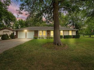 8694 Woodridge Dr, Odessa, MO 64076