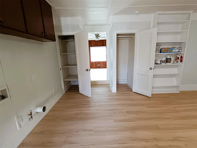6906 Van Etten St — Photo 9