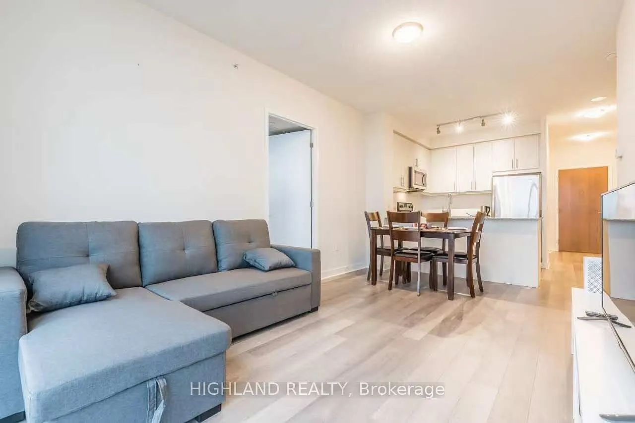 3 bed, $2,850 — Photo 4