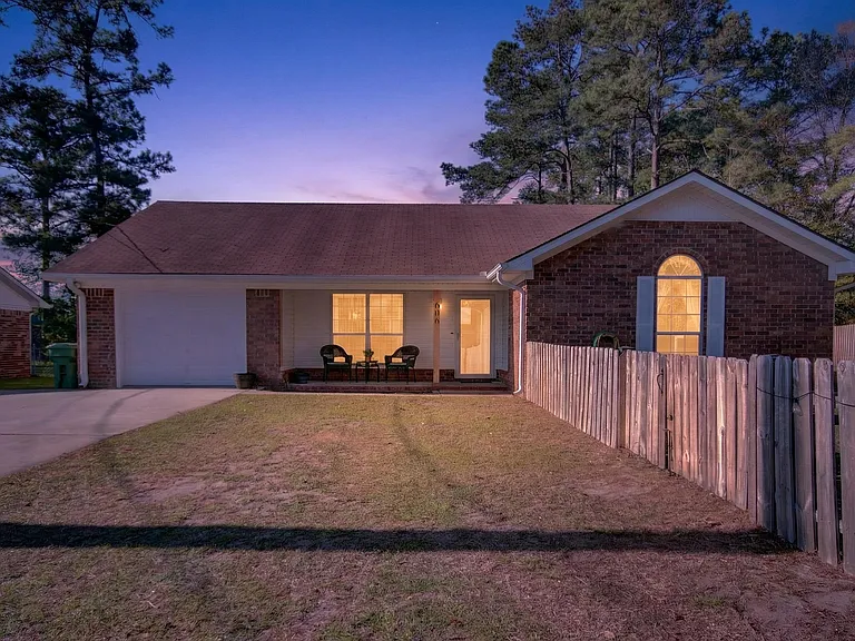 606 Windhaven Dr — Photo 4