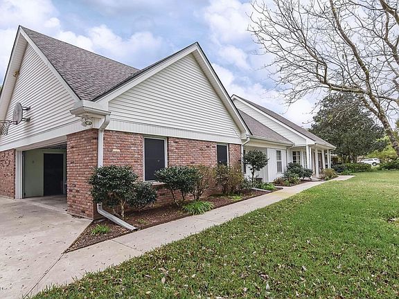4th image of 4006 Walnut Dr
