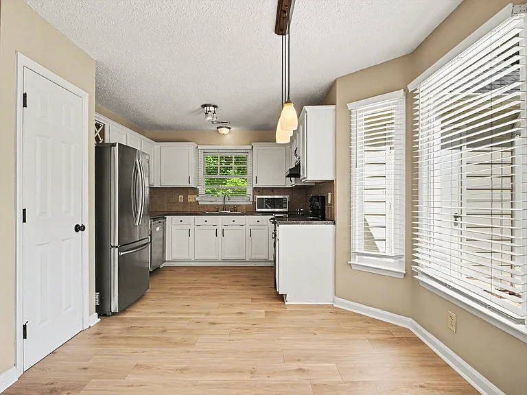 8630 Morgan Run Ct — Photo 11
