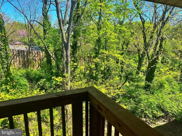 7514 Hawthorne St APT 6, Landover, MD 20785