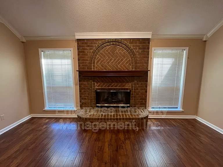 384 Walnut Trace Dr — Photo 5