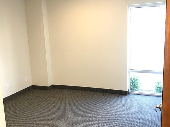 3rd image of 55 W University Pkwy