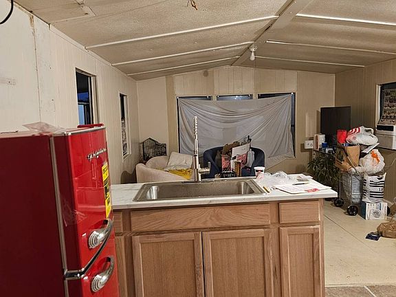 5th image of 5860 150th Ave N #109