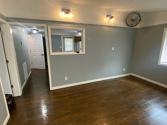 5th image of 513 Hickory Dr