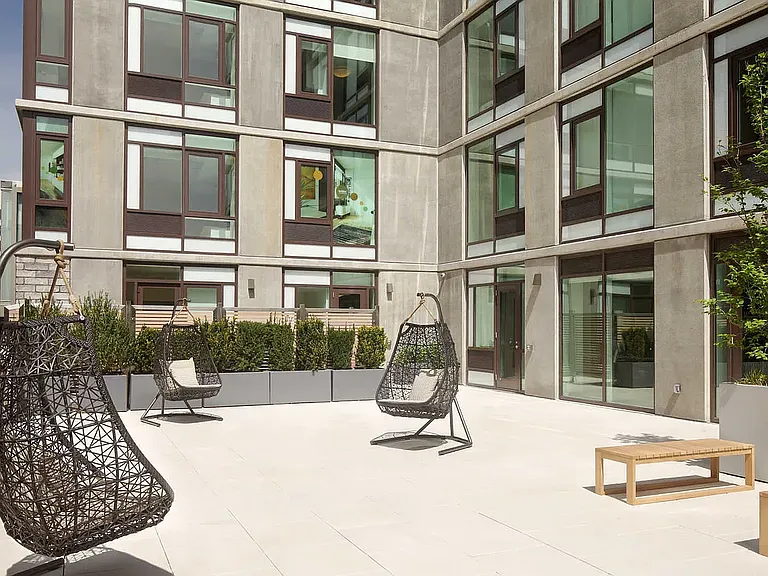 500 W 23rd St #8D — Photo 29