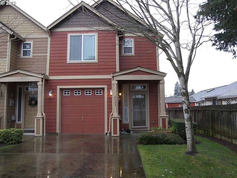 1st image of 2423 NE 114th Ct