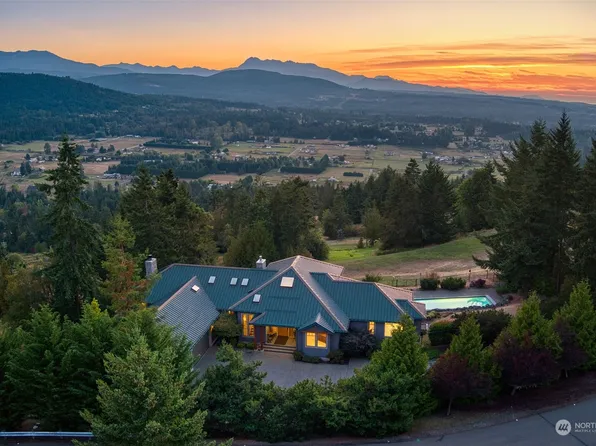 1281 Stampede Drive, Sequim, WA 98382