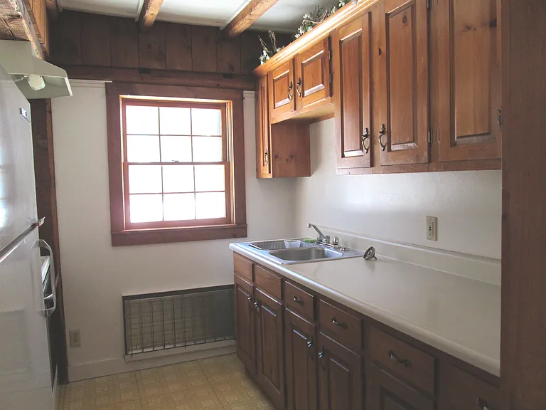 52 Charlonne St #5 — Photo 3