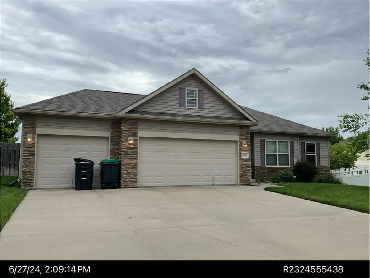Building Photo - 4309 N 175th Ave