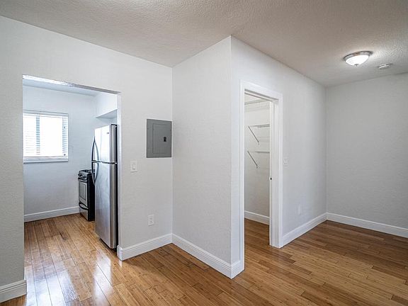 5th image of 7315 Carlyle Ave Unit 13-7315C-1