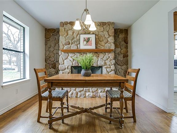 4th image of 8817 Westglen Dr