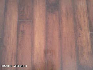 5th image of 2212 W Emerald Cir