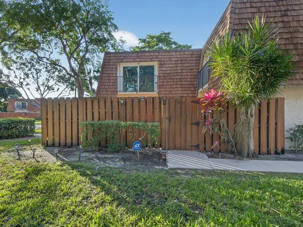 9110 SW 22nd Court #D-4, Davie, FL 33324