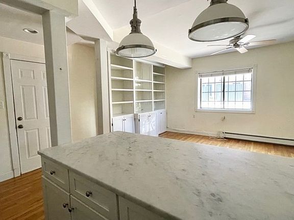 2nd image of 26 Wellington St APT 1