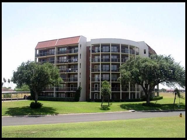 1st image of 2900 Ashley Dr APT 104
