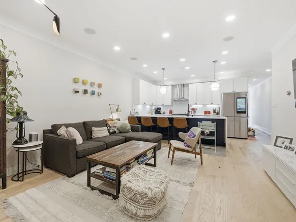 756 Princeton Pl NW #1, Washington, DC 20010