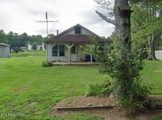 3118 Pomona Rd, Crossville, TN 38571