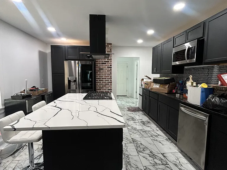 94 Walnut St — Photo 17