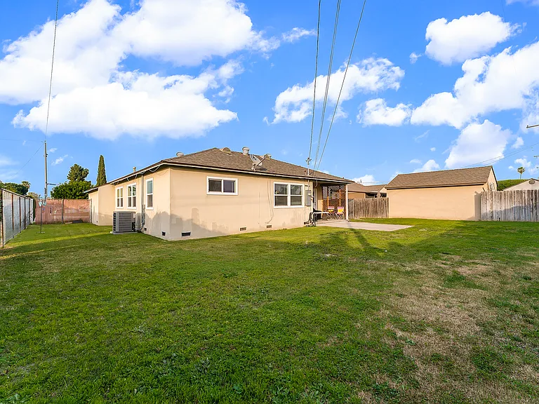 11882 Daniel Ave — Photo 37