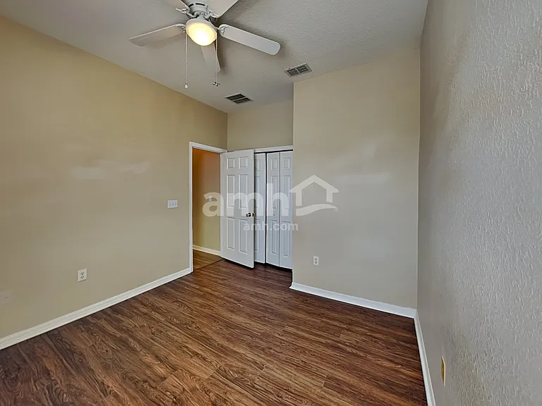 1025 Brenton Manor Dr — Photo 12