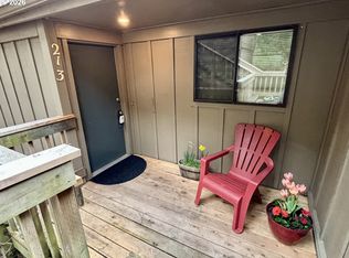 213 Trailside Loop, Eugene, OR 97405