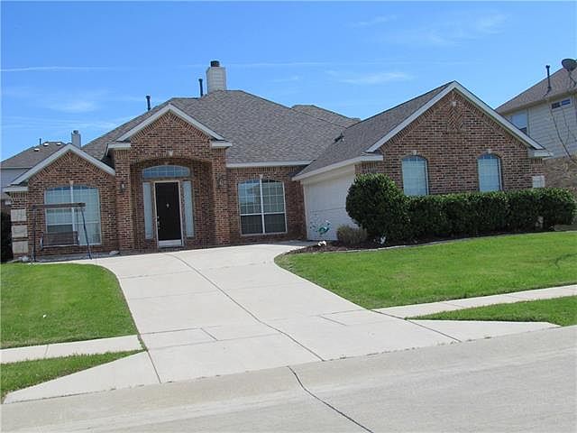 1st image of 2608 Stallions Ln