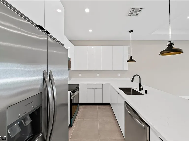 1012 Gerald Ave — Photo 15