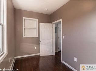 25 Emerson St, Carteret, NJ