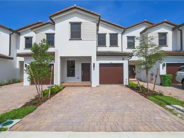 248 SW 159th Terrace, Pembroke Pines, FL 33027