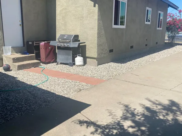 3011 Anne St, Stockton, CA 95206