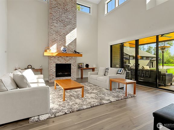 4th image of 28711 132nd Avenue E